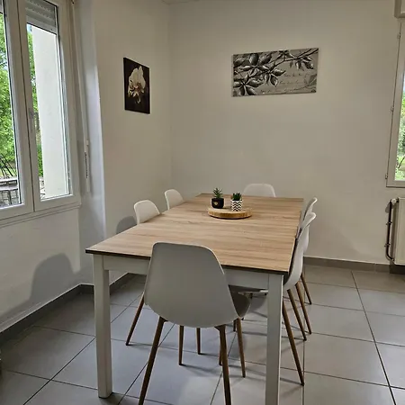 De La Garene Prázdninový dům Grillon