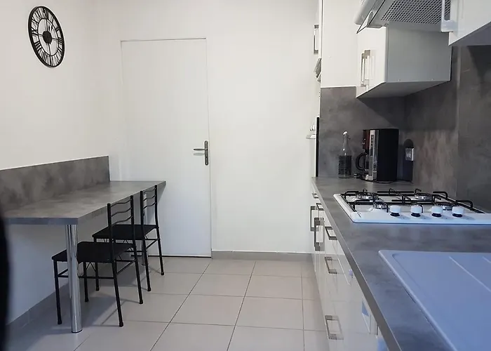 بيت للعطل De La Garene *